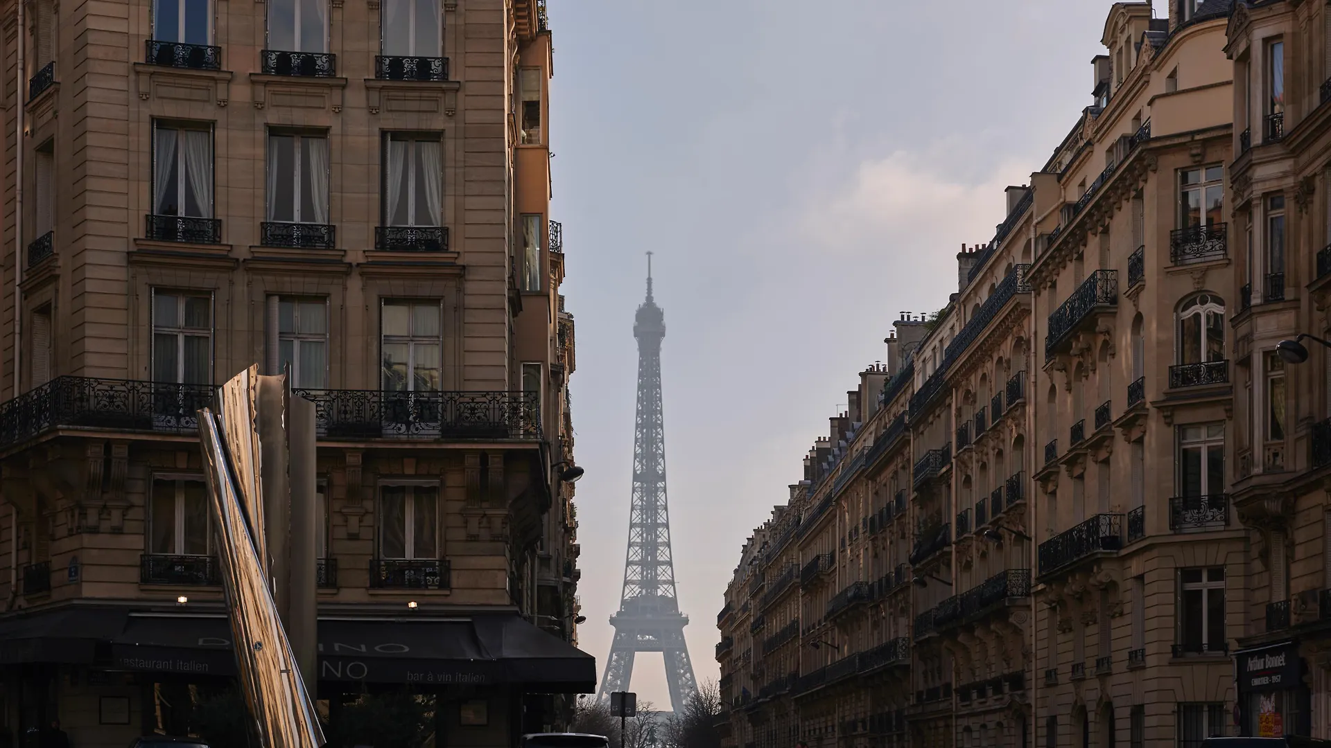 Hotel Plaza Tour Eiffel